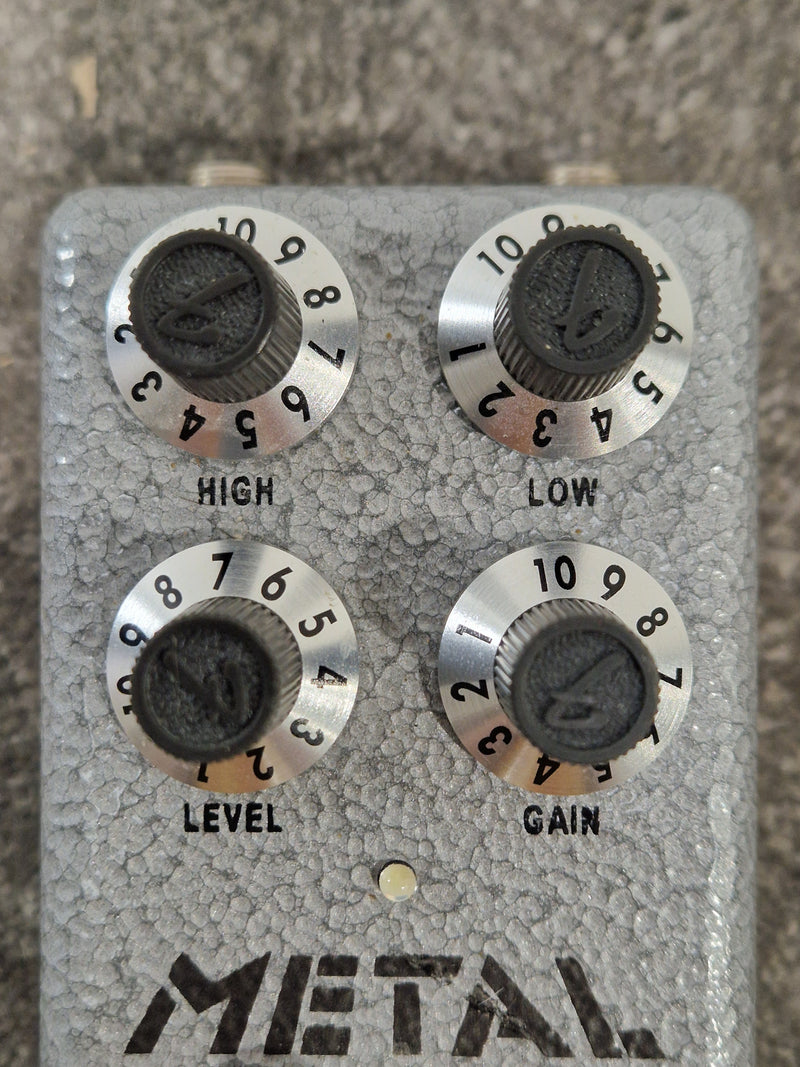 Fender Hammertone Metal Pedal Effects Pedal - High Gain Distortion, Durable Design - Excellent - Image 3