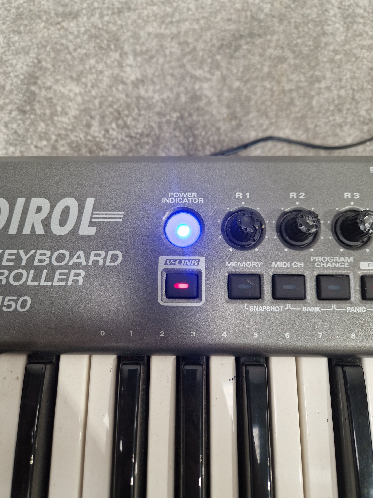 Ediriol Pcr-m50 MIDI Keyboard Controller - 49 Keys, USB Connectivity - Spares or Repair