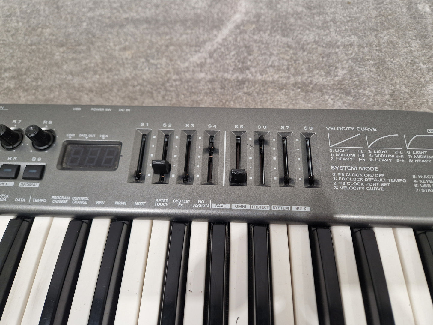 Ediriol Pcr-m50 MIDI Keyboard Controller - 49 Keys, USB Connectivity - Spares or Repair