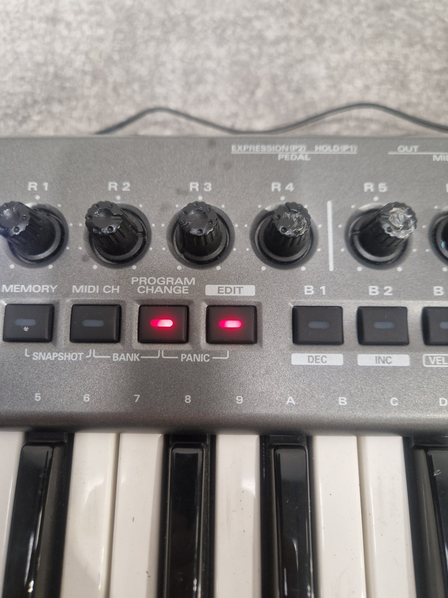 Ediriol Pcr-m50 MIDI Keyboard Controller - 49 Keys, USB Connectivity - Spares or Repair