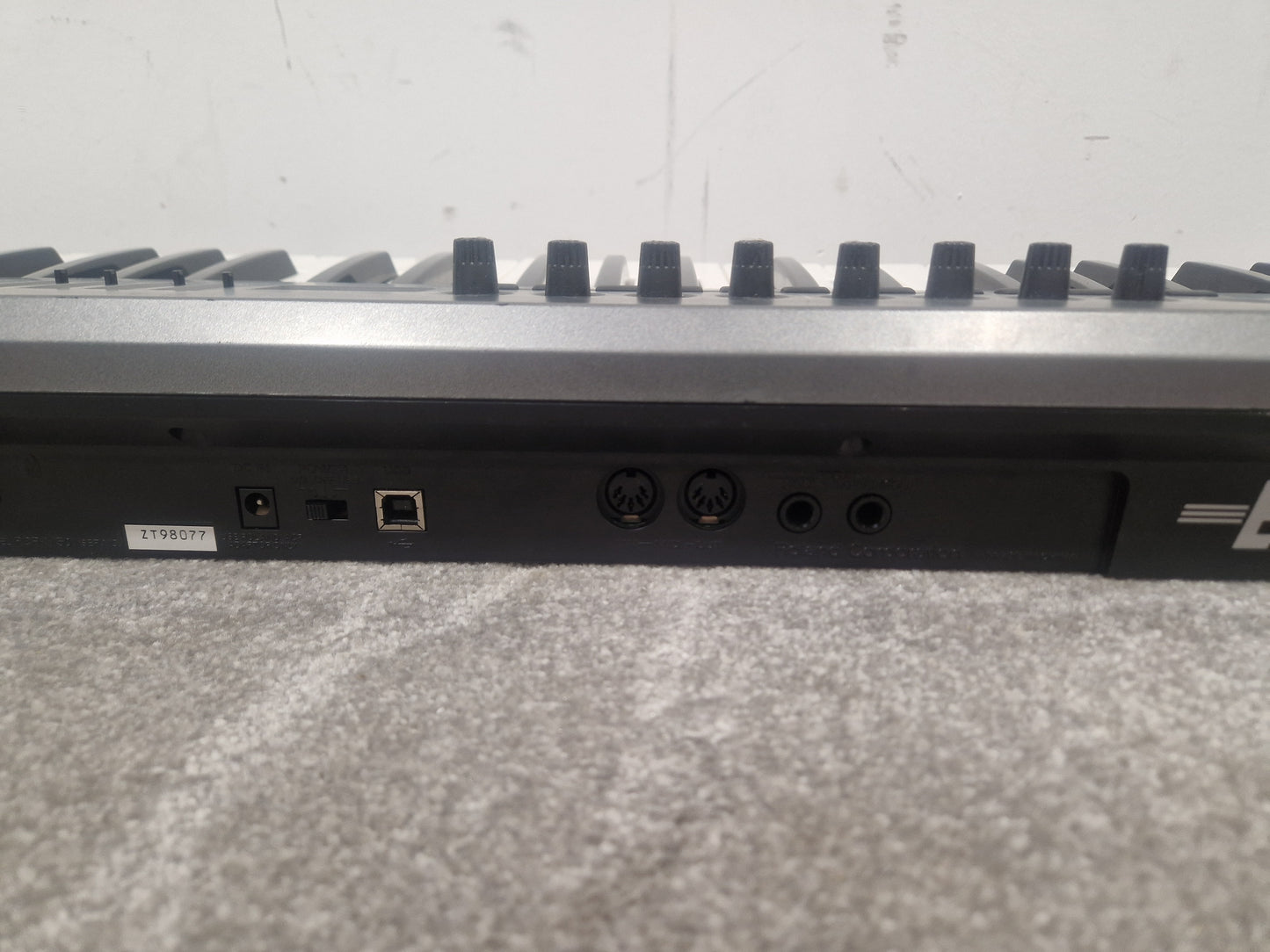 Ediriol Pcr-m50 MIDI Keyboard Controller - 49 Keys, USB Connectivity - Spares or Repair