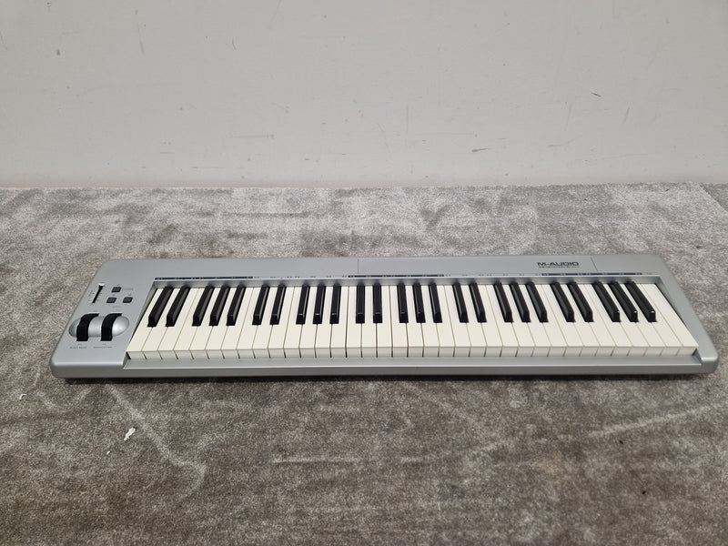 M-audio Keystaion 61 ES Keyboard - 61 Keys, Velocity Sensitive - Spares or Repair - Image 1