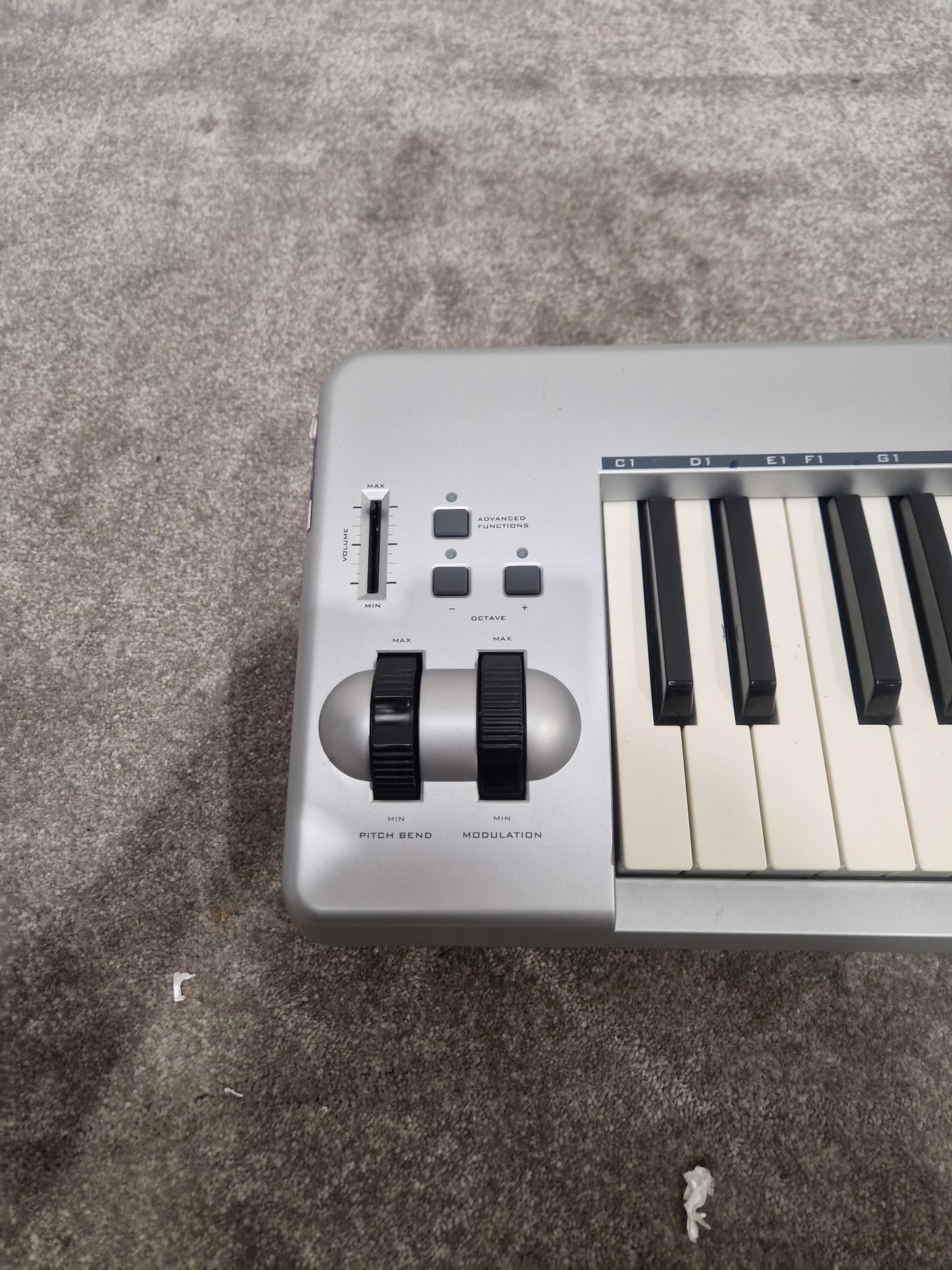 M-audio Keystaion 61 ES Keyboard - 61 Keys, Velocity Sensitive - Spares or Repair
