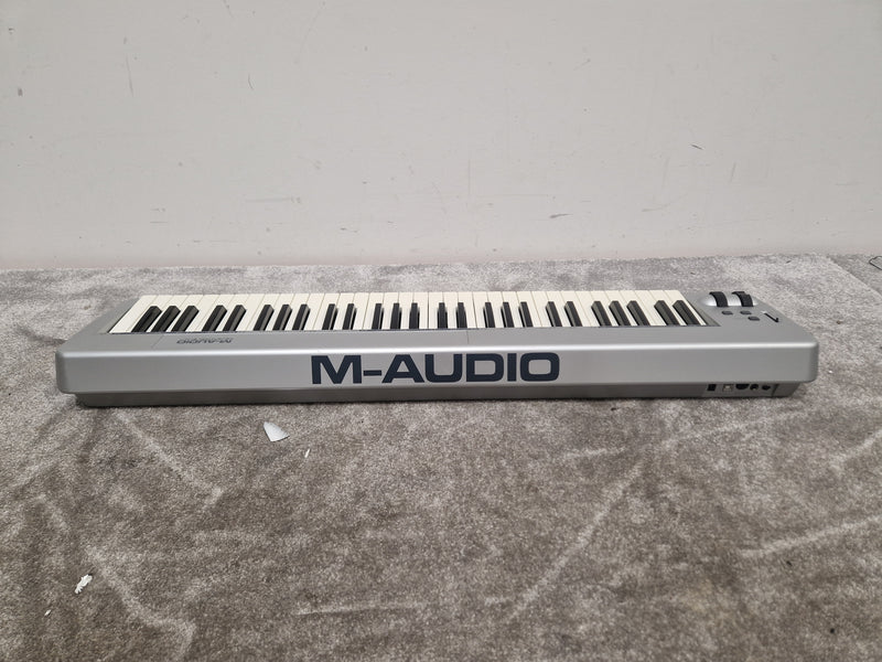 M-audio Keystaion 61 ES Keyboard - 61 Keys, Velocity Sensitive - Spares or Repair - Image 4