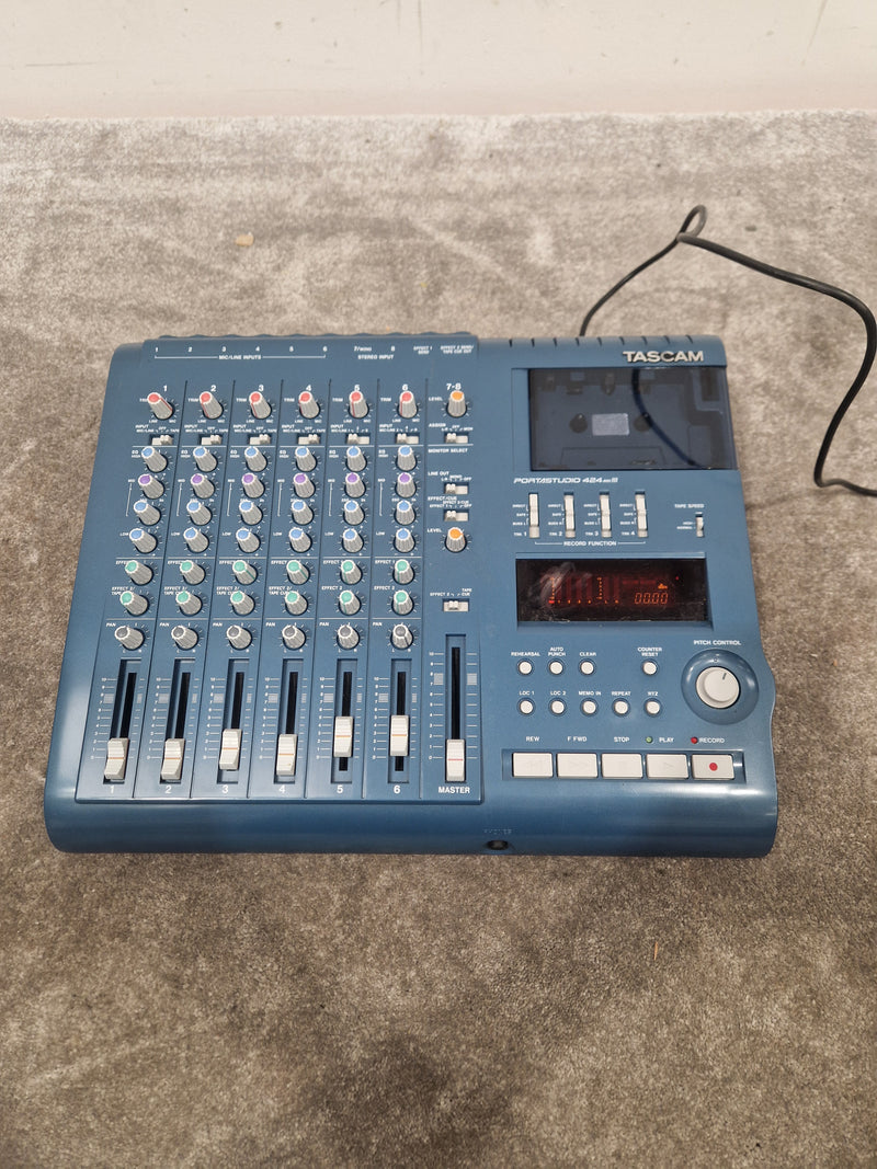 Tascam 424 Mk3 Portastudio - 4-Track Cassette Recorder, DBX Noise Reduction - Excellent w/ Original Box & Power Supply & Manuals - Image 3