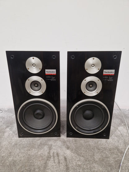 Technics Sb-3130 Pair of Speakers - 3-Way Design, 50W Power - Very Good w/ Manuals