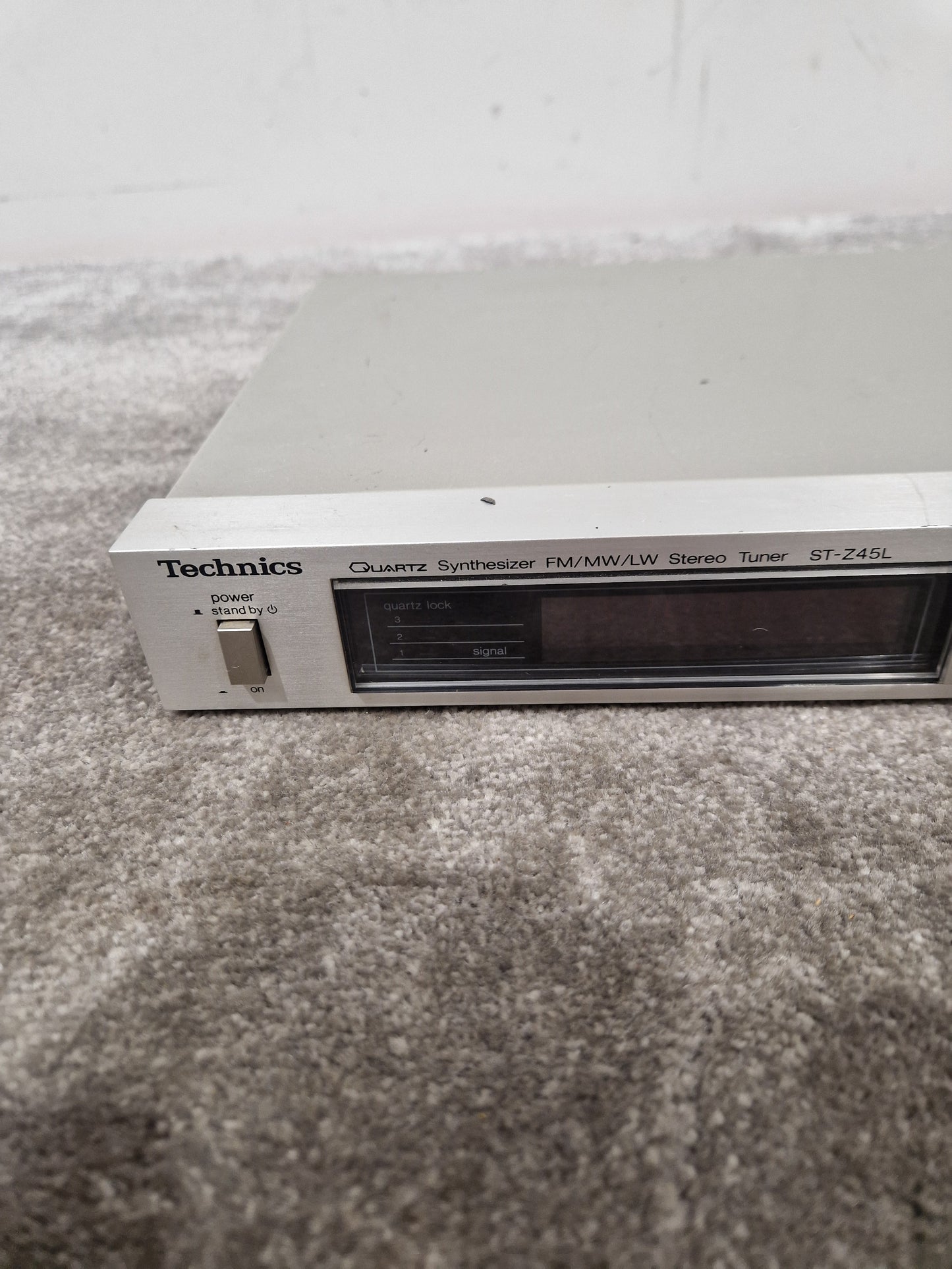 Technics St-z45l Tuner - Stereo FM/AM Tuner - Very Good w/ Manuals