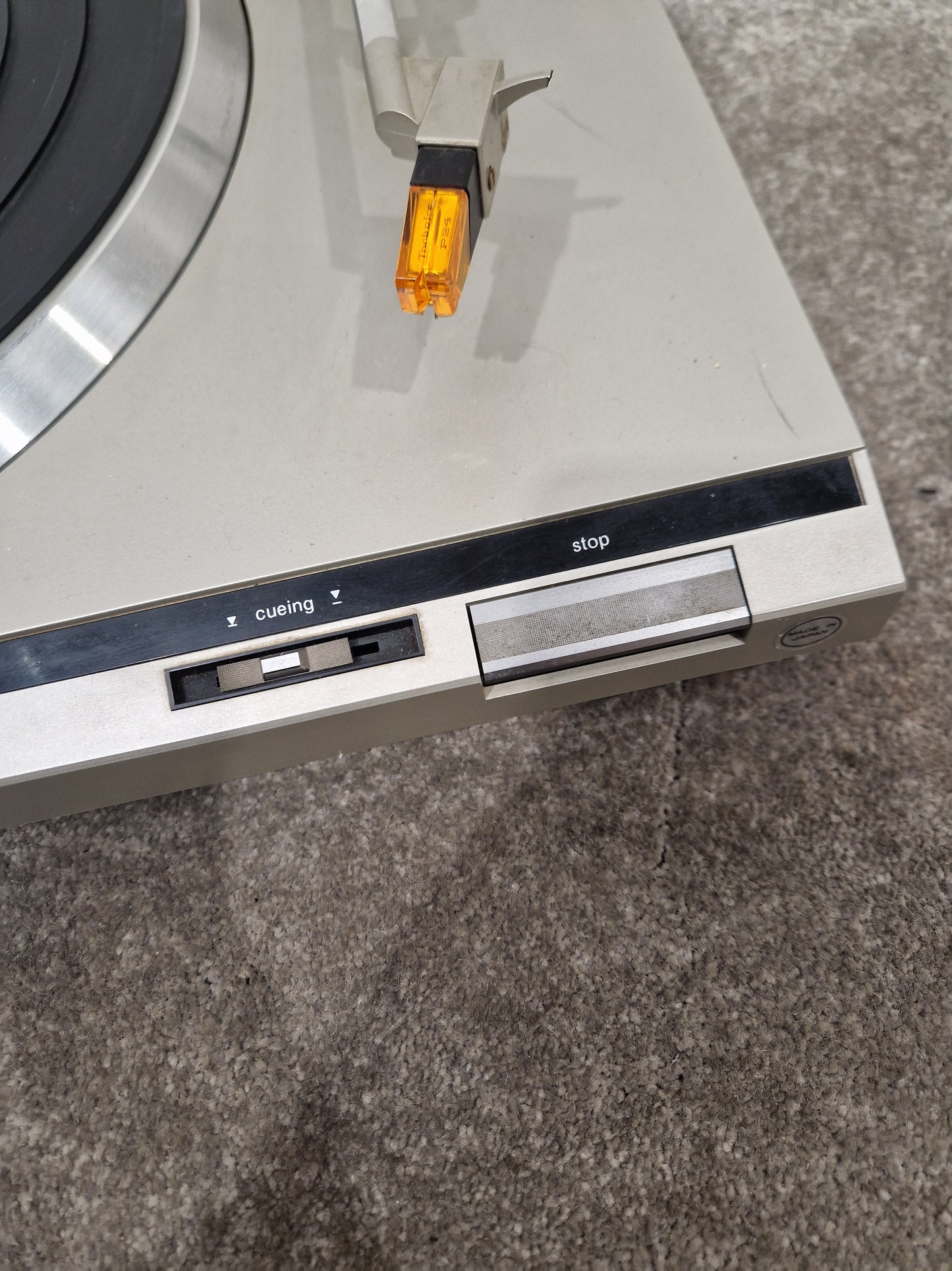 Technics Sl-d21 Turntable - Direct Drive, Quartz-Locked - Very Good w/ Manuals