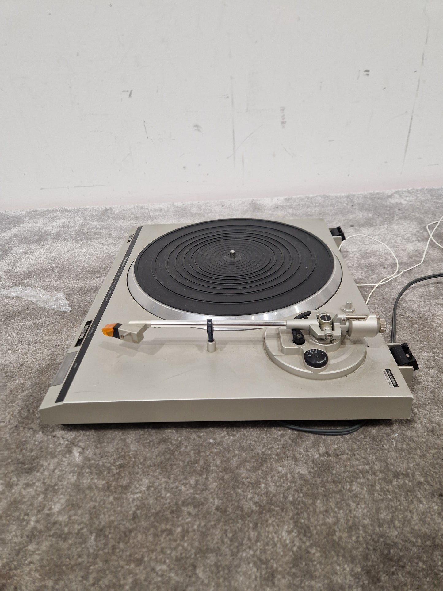 Technics Sl-d21 Turntable - Direct Drive, Quartz-Locked - Very Good w/ Manuals