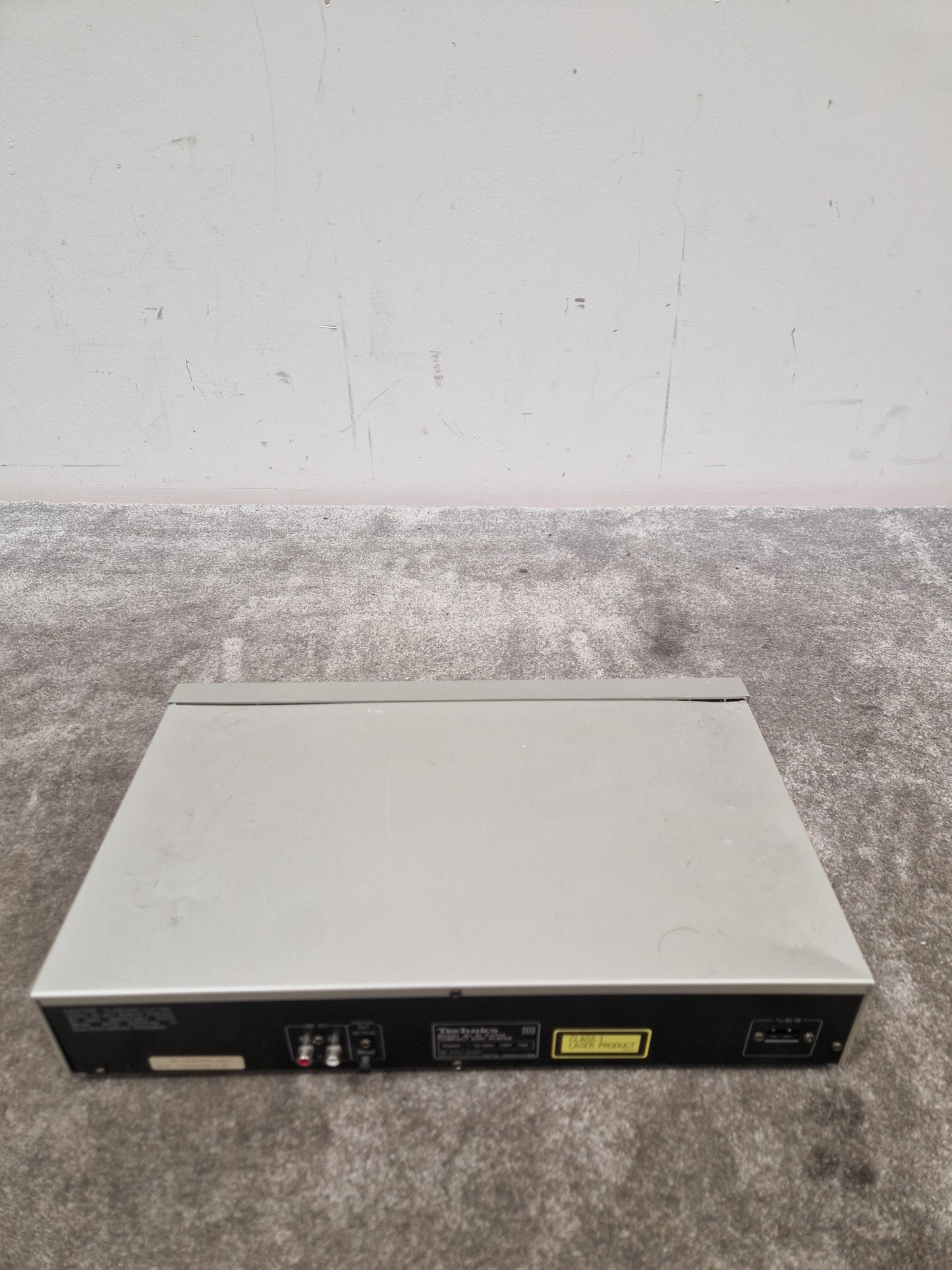 Technics Sl-p222a CD Player - Linear Tracking, High Fidelity - Spares or Repair w/ Manuals & Remote control