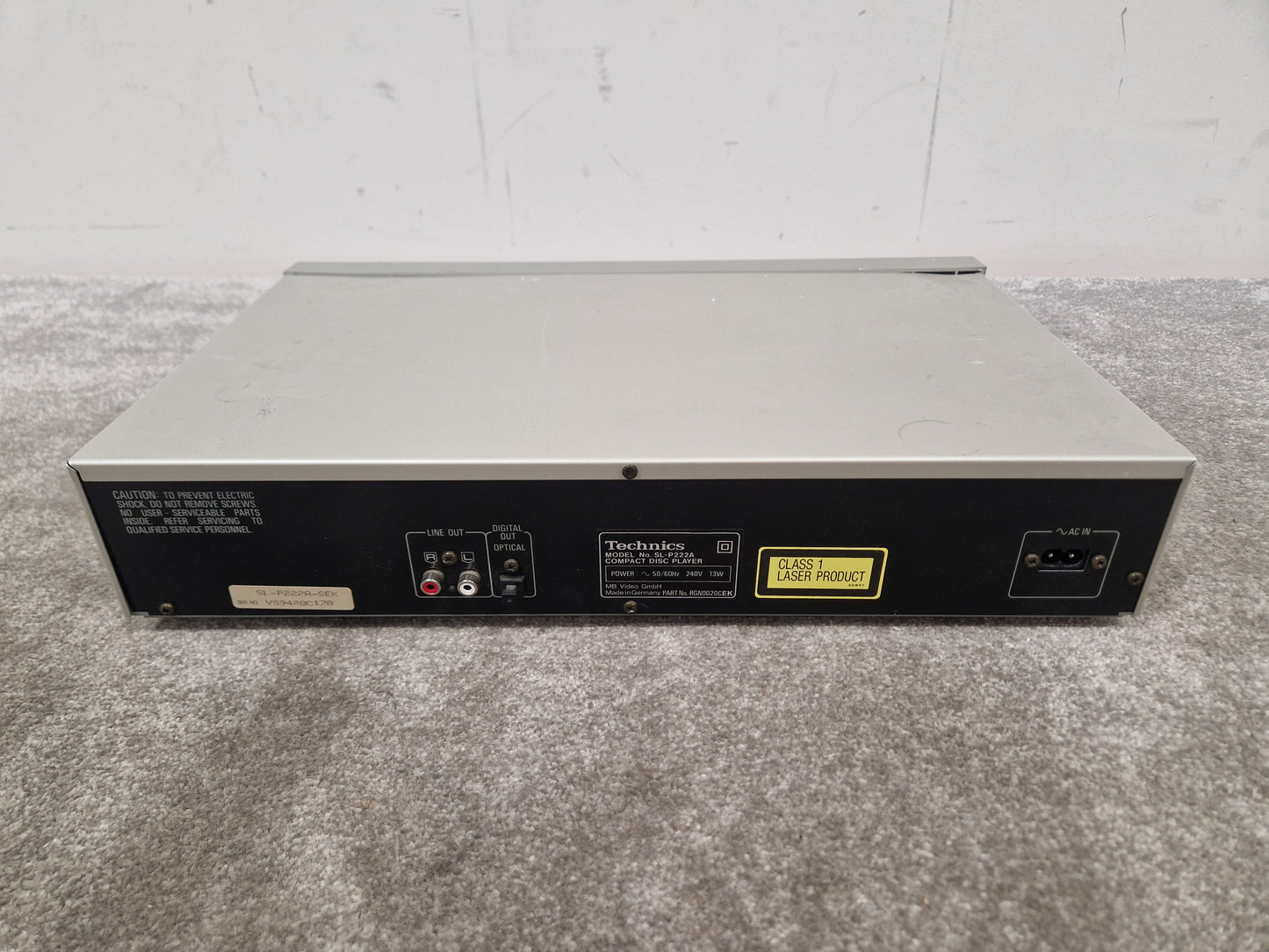 Technics Sl-p222a CD Player - Linear Tracking, High Fidelity - Spares or Repair w/ Manuals & Remote control