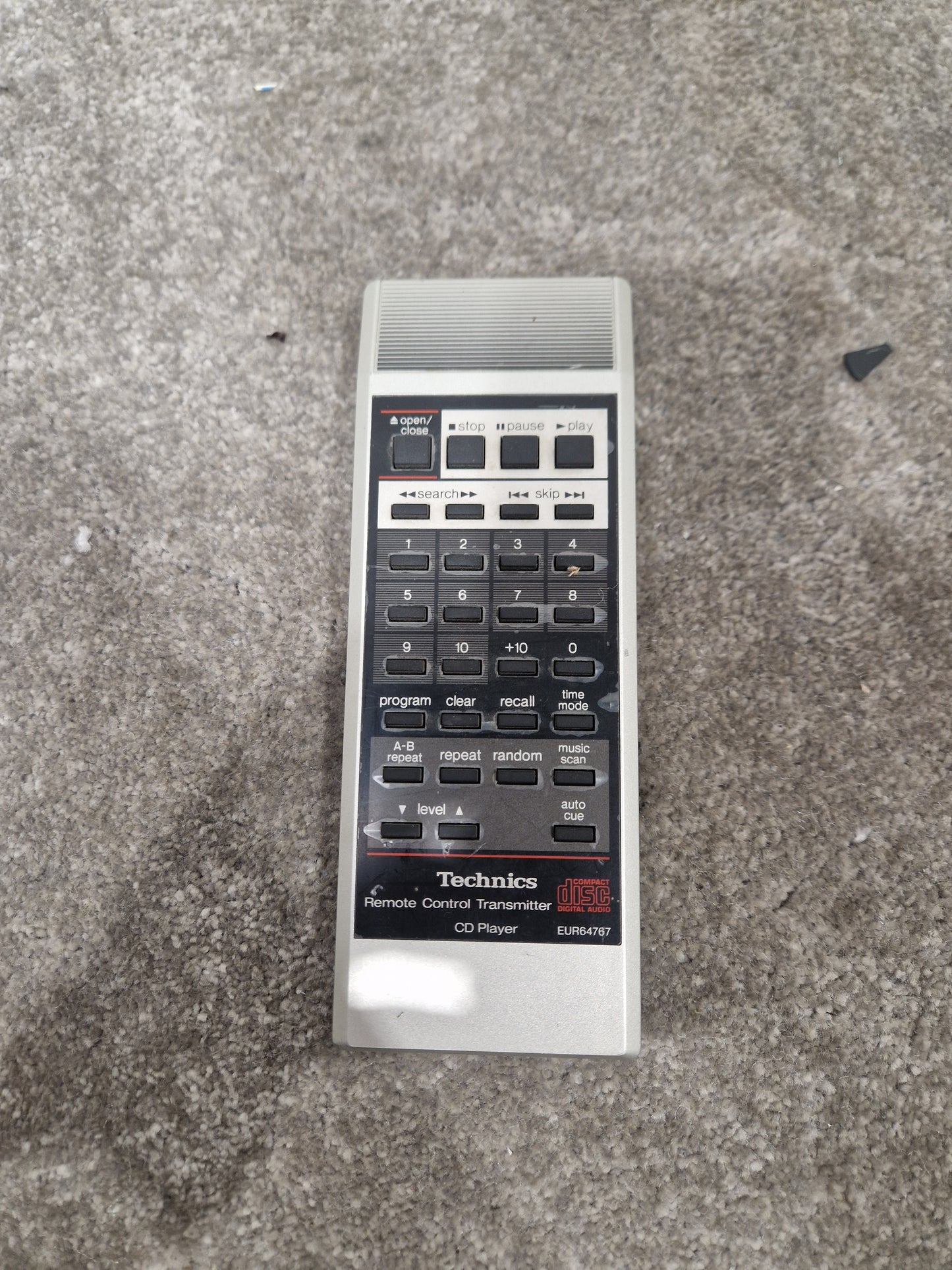 Technics Sl-p222a CD Player - Linear Tracking, High Fidelity - Spares or Repair w/ Manuals & Remote control