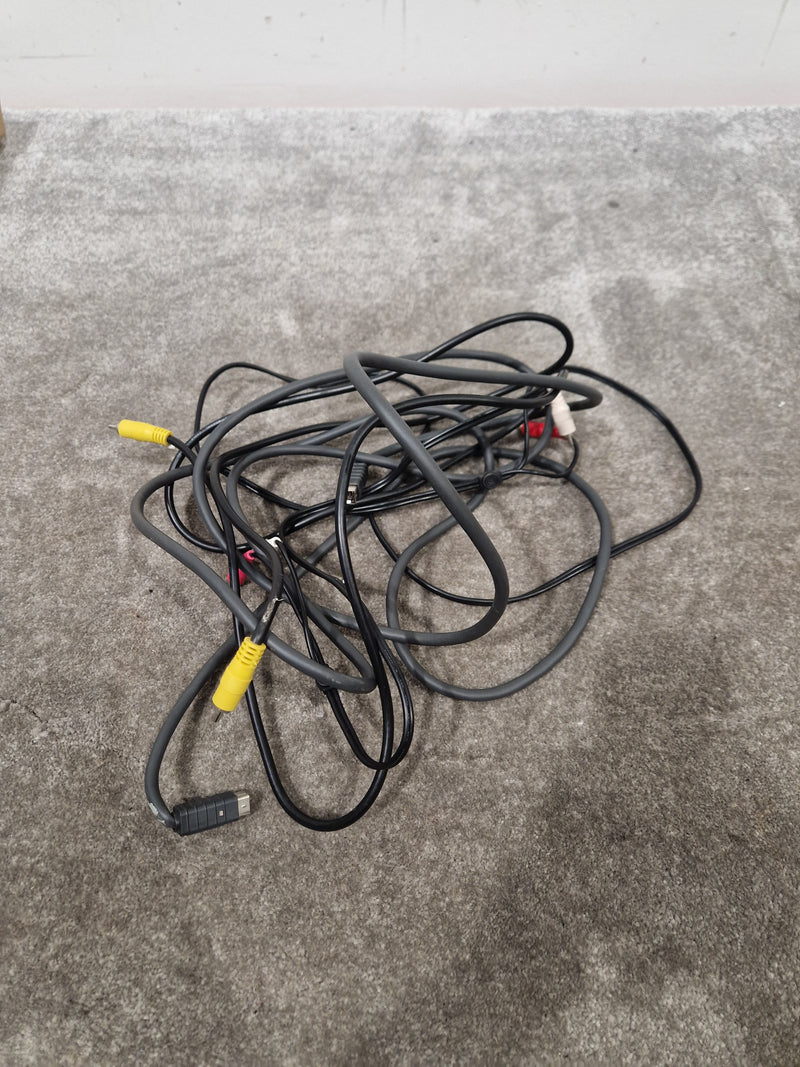 Bose Av3-2-1ii Home Entertainment System - Main Unit Only, Untested - Excellent w/ Power Supply & Manuals & Wires & remote Connector cables - Image 13