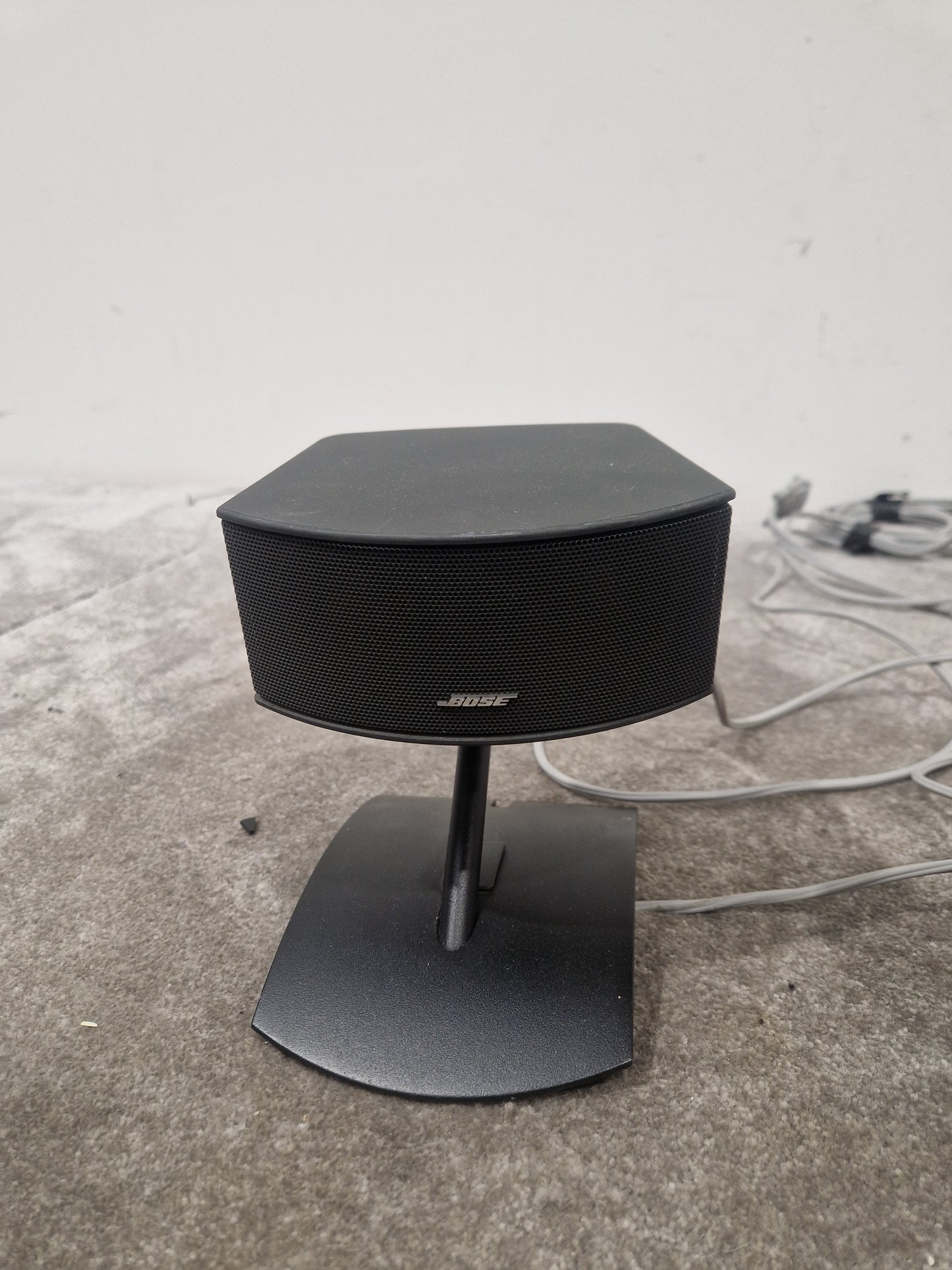 Bose Gem Speakers Pair - Compact Design, High-Quality Sound - Very Good w/ Stands