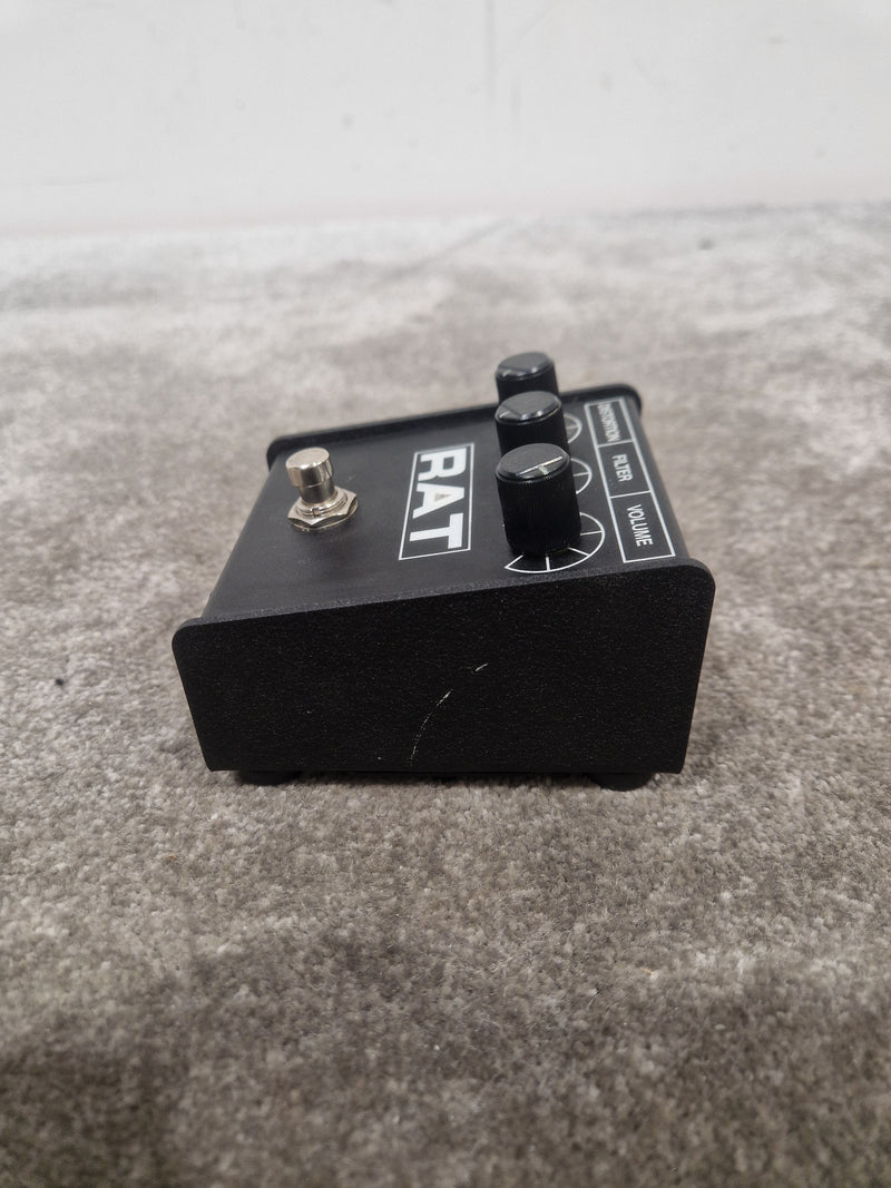 Proco Rat Distortion Pedal Effects Pedal - Classic Distortion Tone, Durable Build - Excellent w/ Guitar cables - Image 7