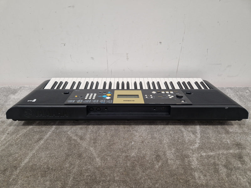 Yamaha Ypt-220 Keyboard - 61 Keys, Touch-Sensitive - Excellent - Image 6