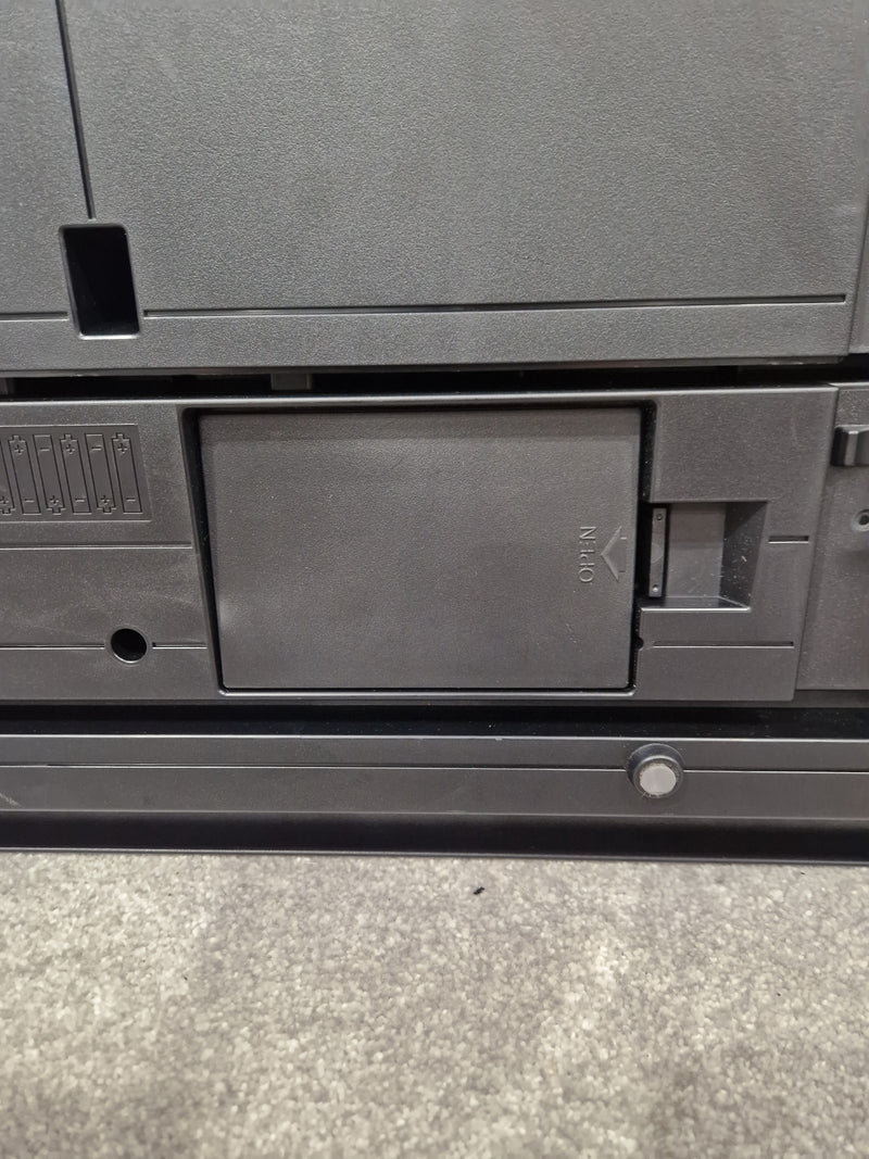 Yamaha Ypt-220 Keyboard - 61 Keys, Touch-Sensitive - Excellent - Image 9