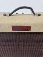Fender Pro Junior Blonde Amplifier - 15 Watts, Single 10