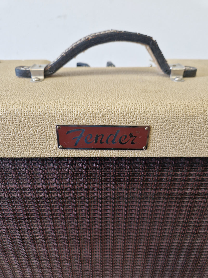 Fender Pro Junior Blonde Amplifier - 15 Watts, Single 10