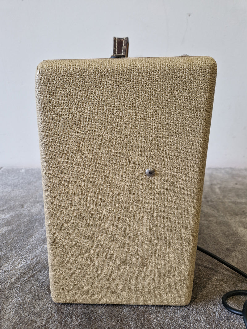Fender Pro Junior Blonde Amplifier - 15 Watts, Single 10