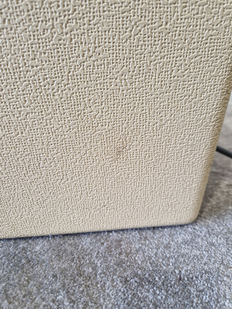 Fender Pro Junior Blonde Amplifier - 15 Watts, Single 10
