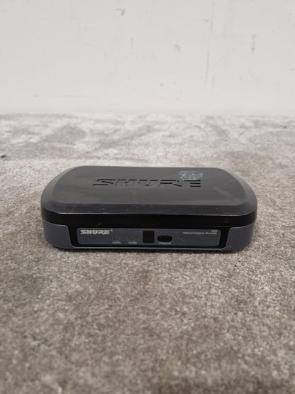 Shure Pg4s Receiver Wireless System - UHF Frequency, Reliable Performance - Excellent