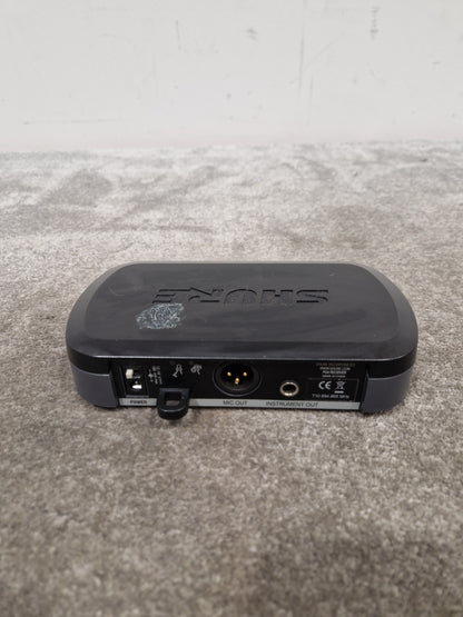 Shure Pg4s Receiver Wireless System - UHF Frequency, Reliable Performance - Excellent