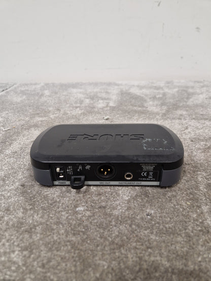 Shure PG4S - Wireless Microphone System - Excellent w/ Power Supply
