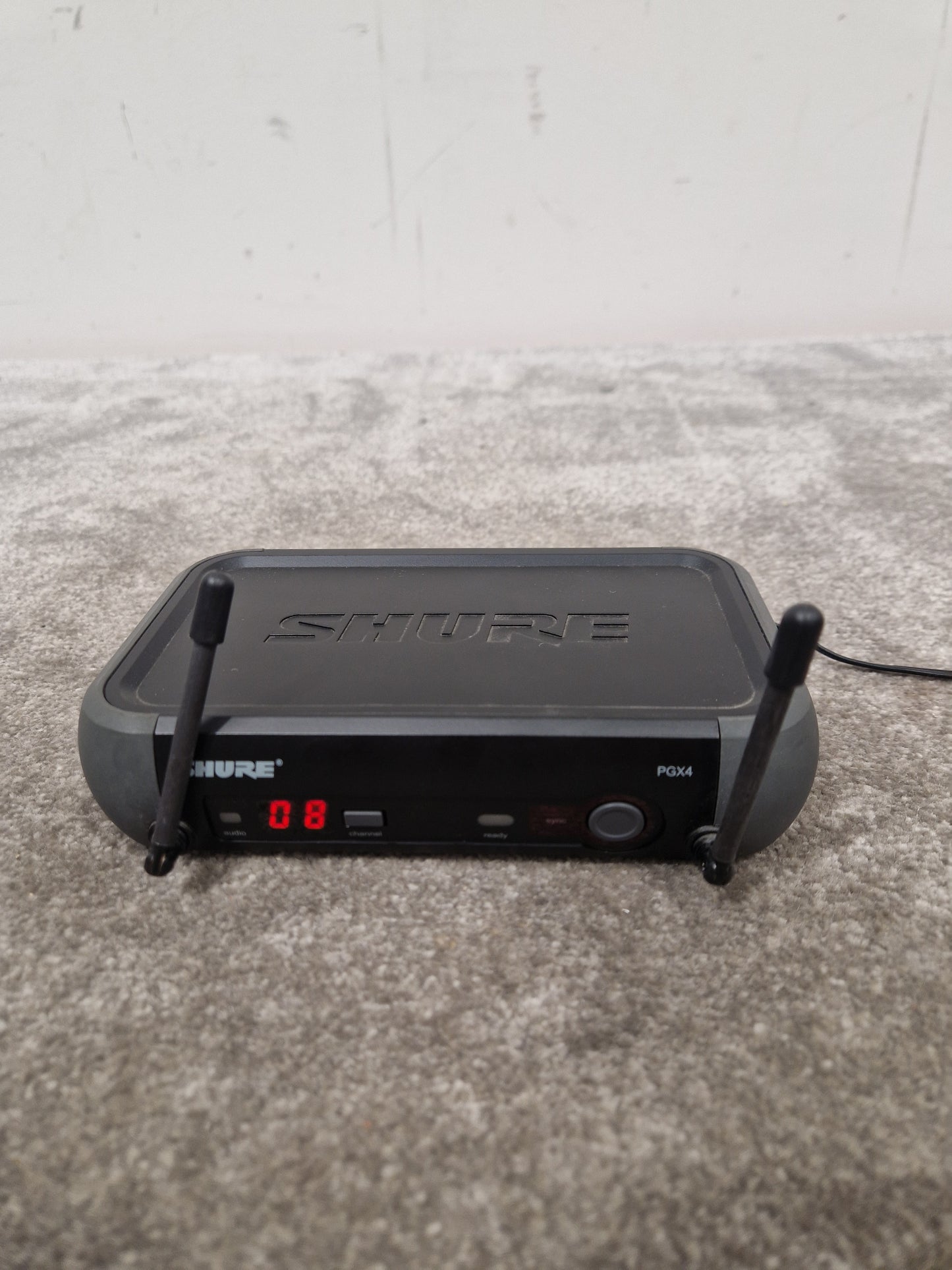 Shure Pgx4 Wireless Receiver - UHF Frequency, Diversity Operation - Excellent w/ Power Supply