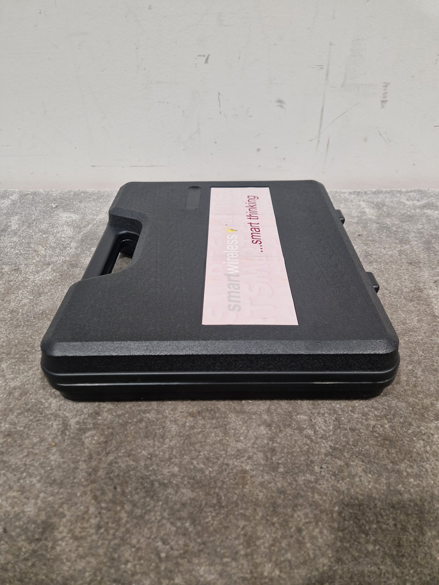 Smartwireless Plastic Flight Case Protective Case - Lightweight Design, Durable Construction - Excellent