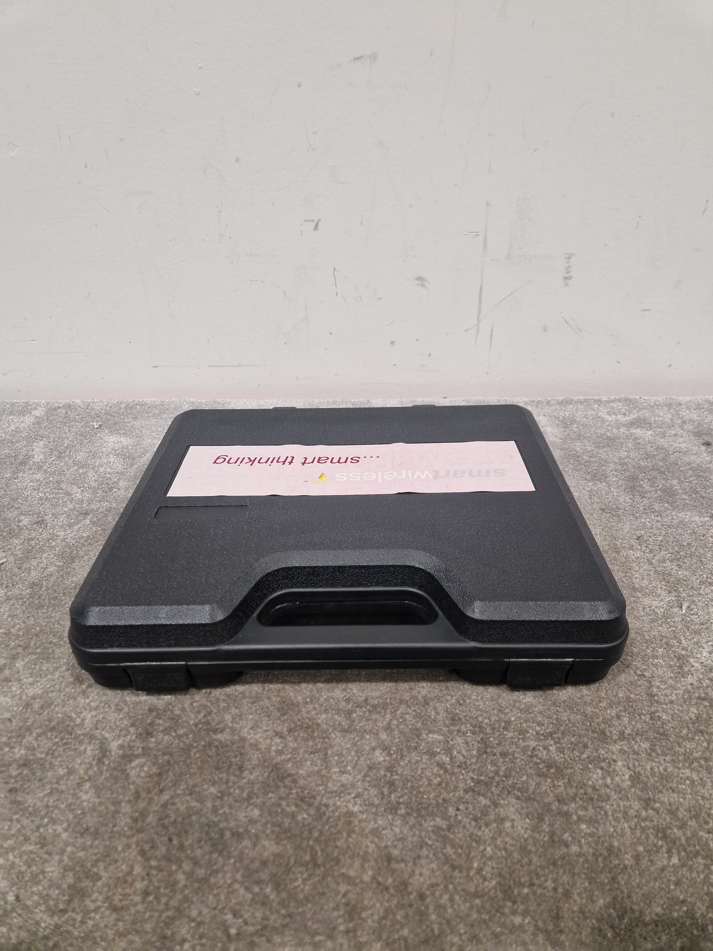 Smartwireless Plastic Flight Case Protective Case - Lightweight Design, Durable Construction - Excellent