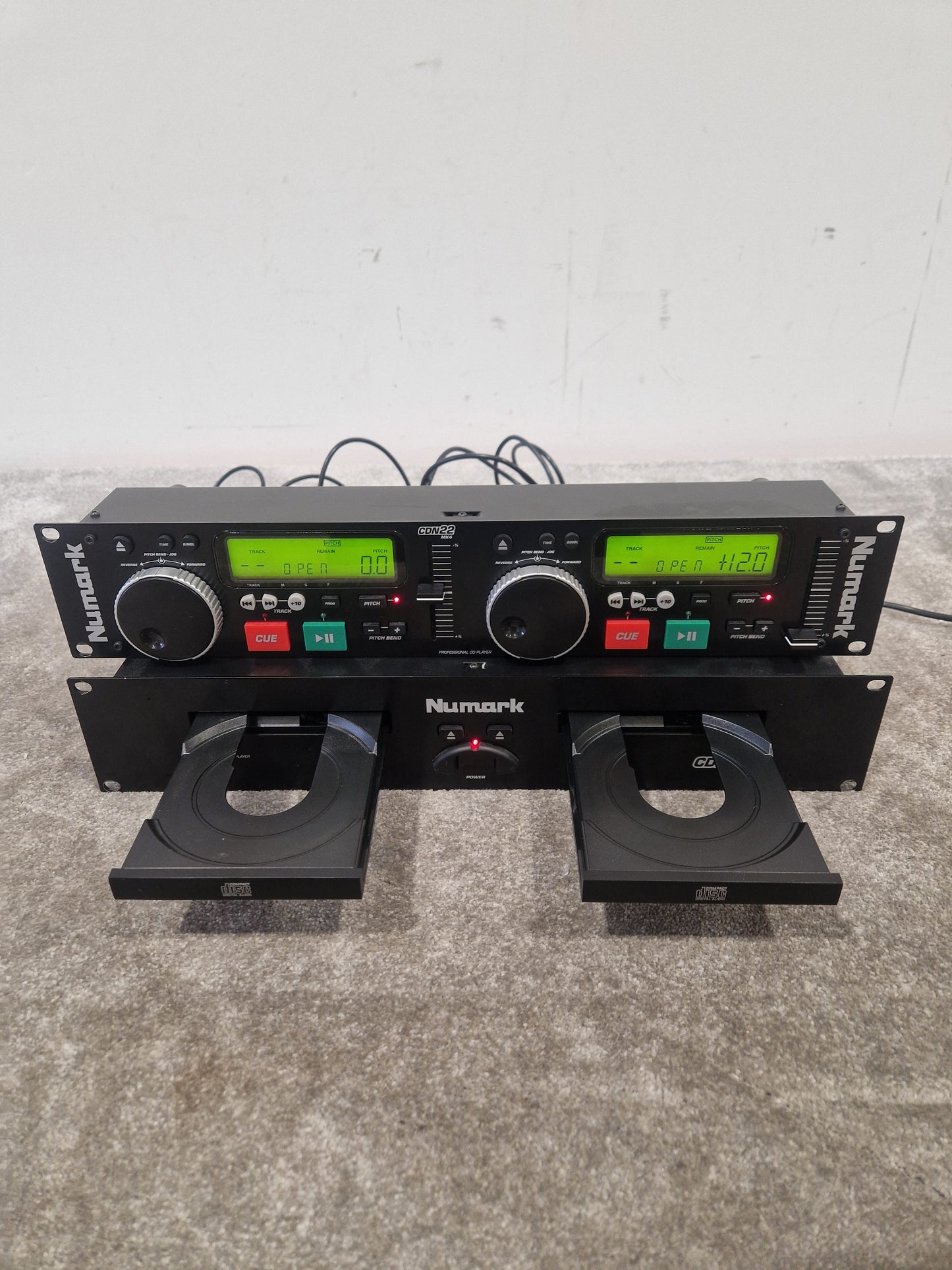 Numark CDN22 MK4 - Dual CD Player - Excellent w/ Power Supply