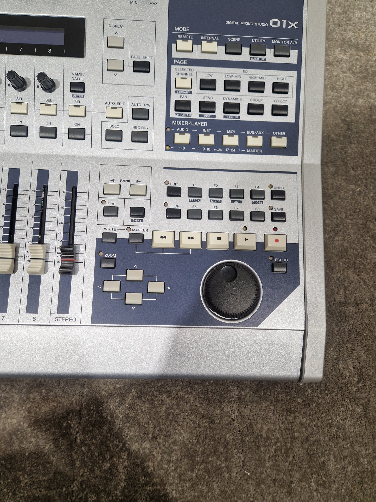 Yamaha 01X - Digital Mixing Studio - Excellent w/ Power Supply
