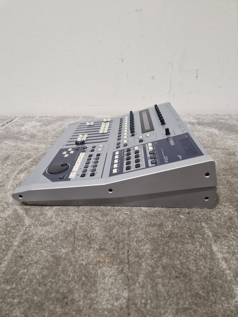 Yamaha 01X - Digital Mixing Studio - Excellent w/ Power Supply - Image 5