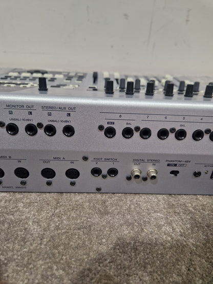 Yamaha 01X - Digital Mixing Studio - Excellent w/ Power Supply