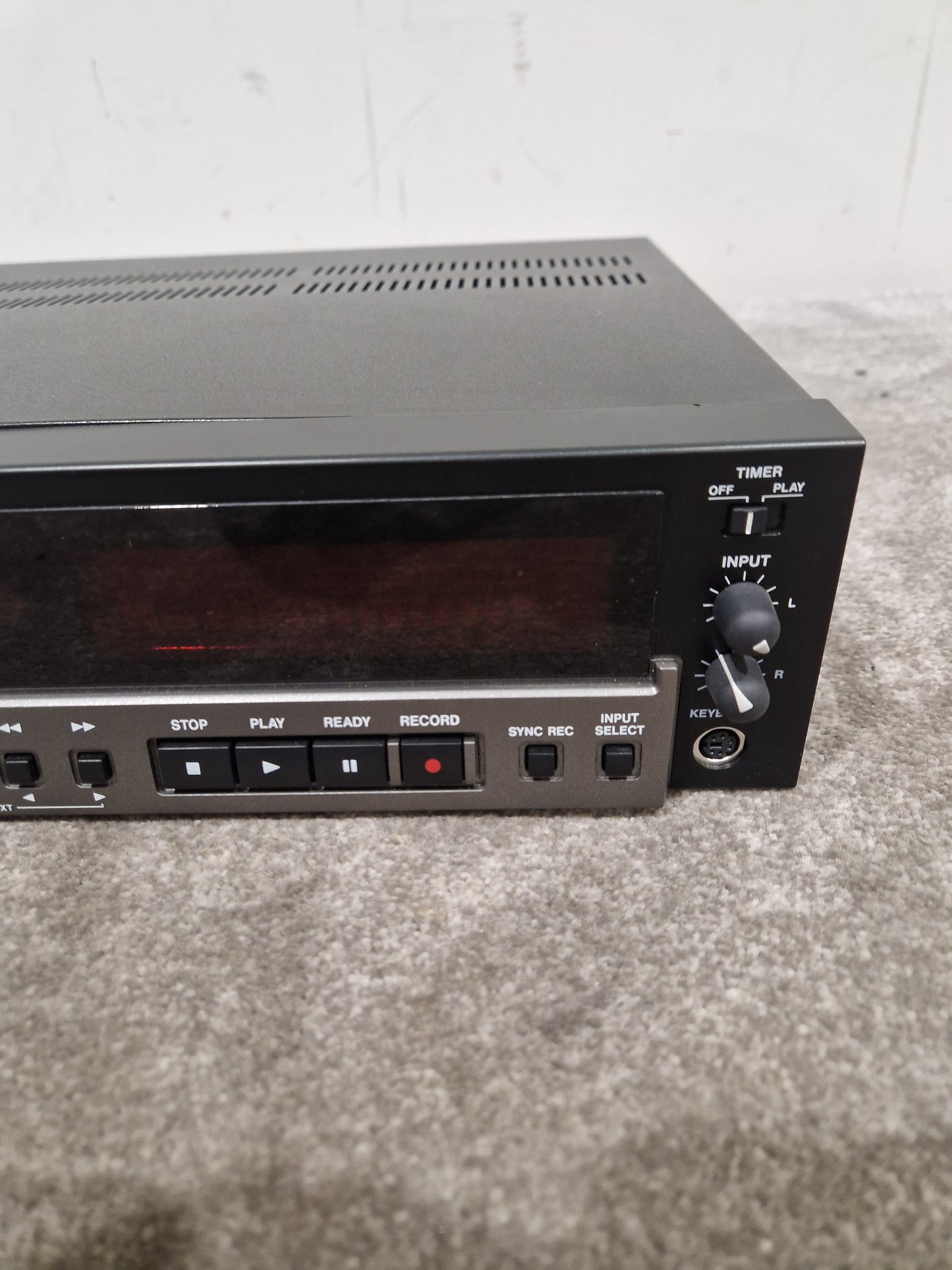 Tascam CD-RW900SL – Professional CD Recorder – Very Good w/ Power Supply & Remote