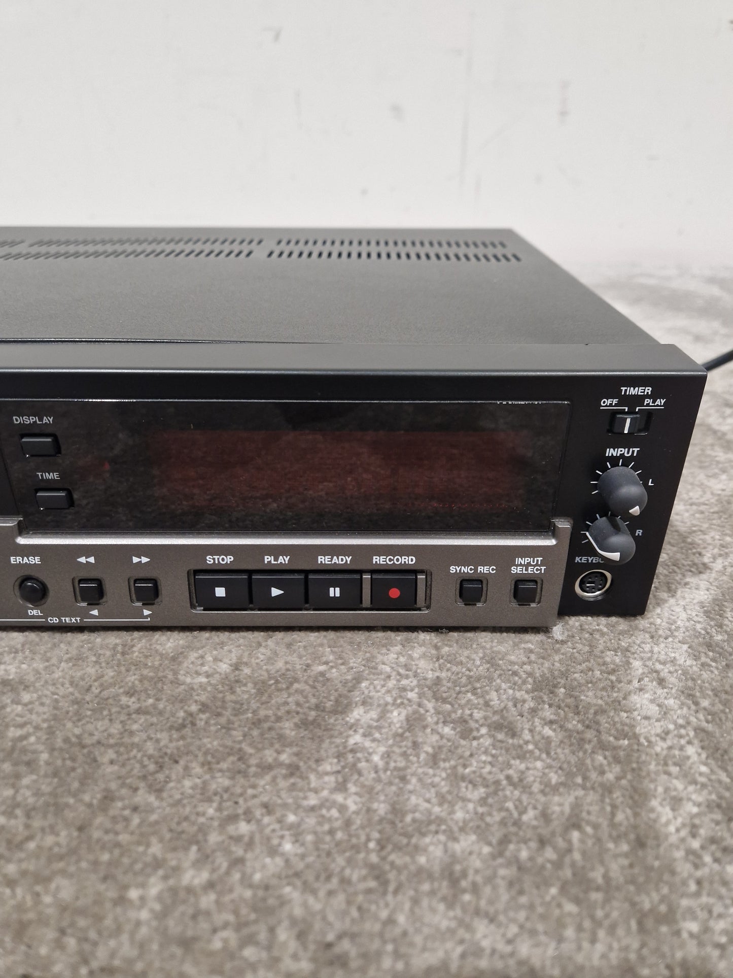 Tascam CD-RW900SL – Professional CD Recorder – Very Good w/ Power Supply & Remote