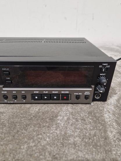 Tascam CD-RW900SL – Professional CD Recorder – Very Good w/ Power Supply & Remote
