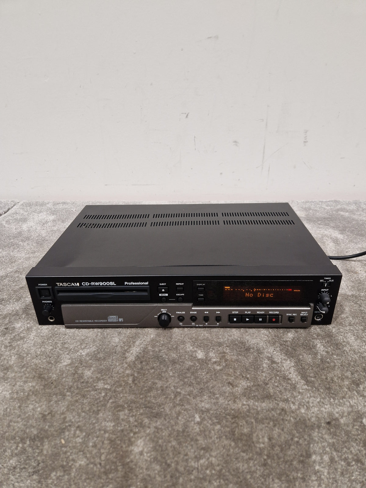 Tascam CD-RW900SL – Professional CD Recorder – Very Good w/ Power Supply & Remote