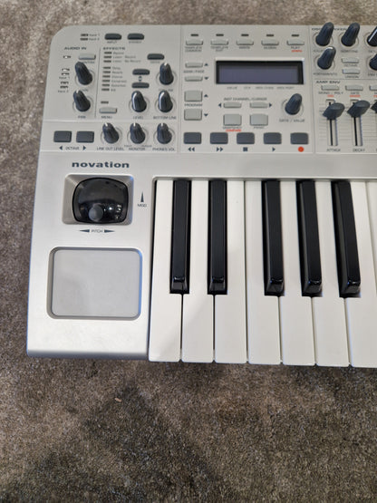 Novation X-station 25 Synthesizer - Analog Modeling Synth - Excellent w/ Power Supply