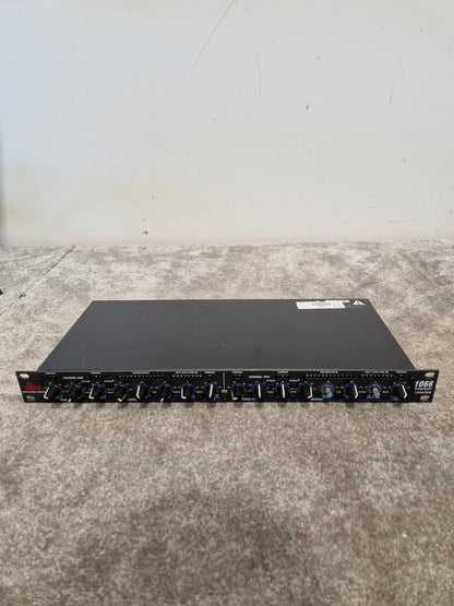 DBX 1066 Compressor - Dual-Channel Dynamics - Good