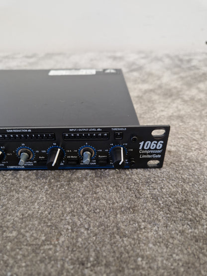 DBX 1066 Compressor - Dual-Channel Dynamics - Good
