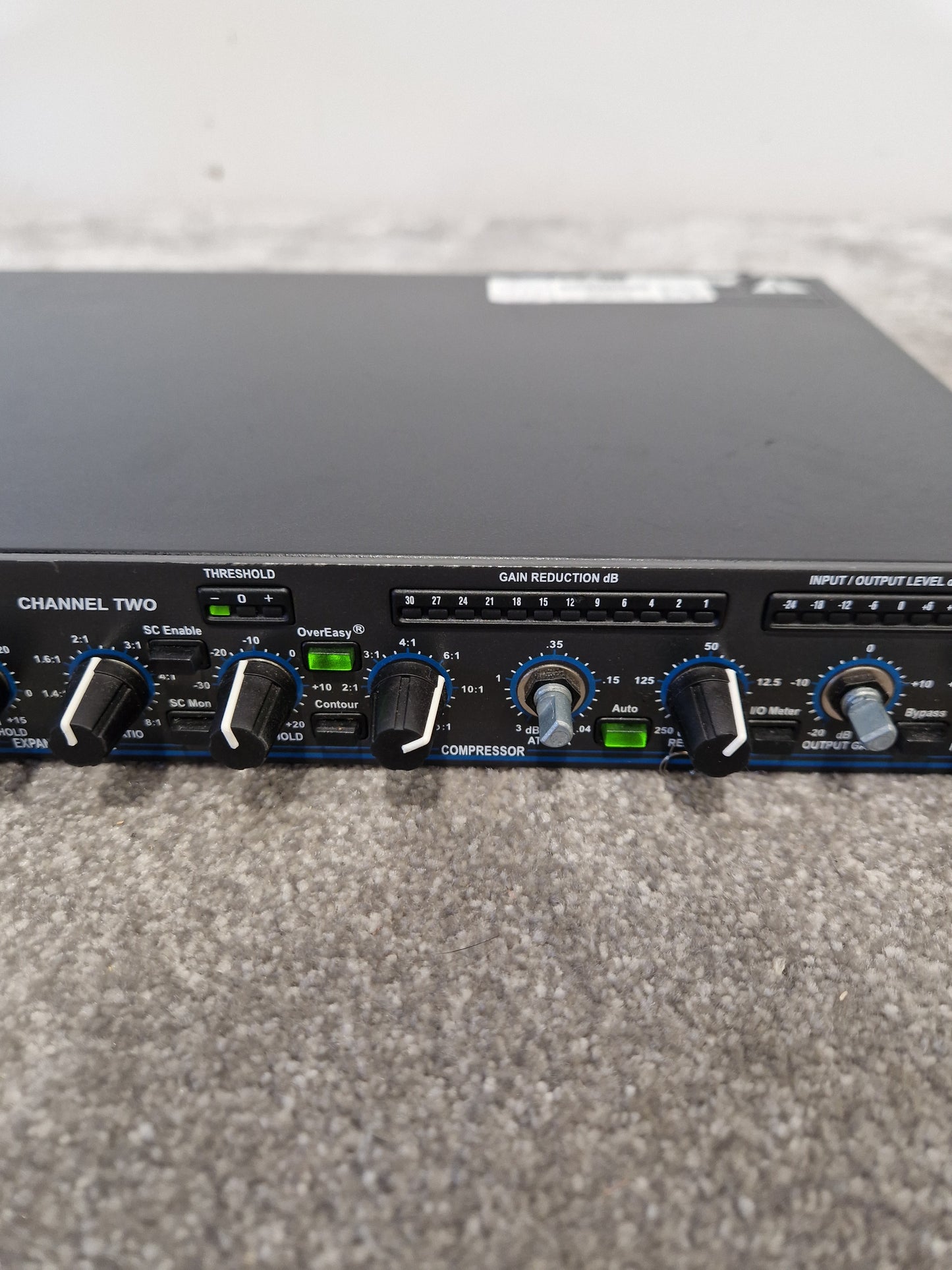 DBX 1066 Compressor - Dual-Channel Dynamics - Good