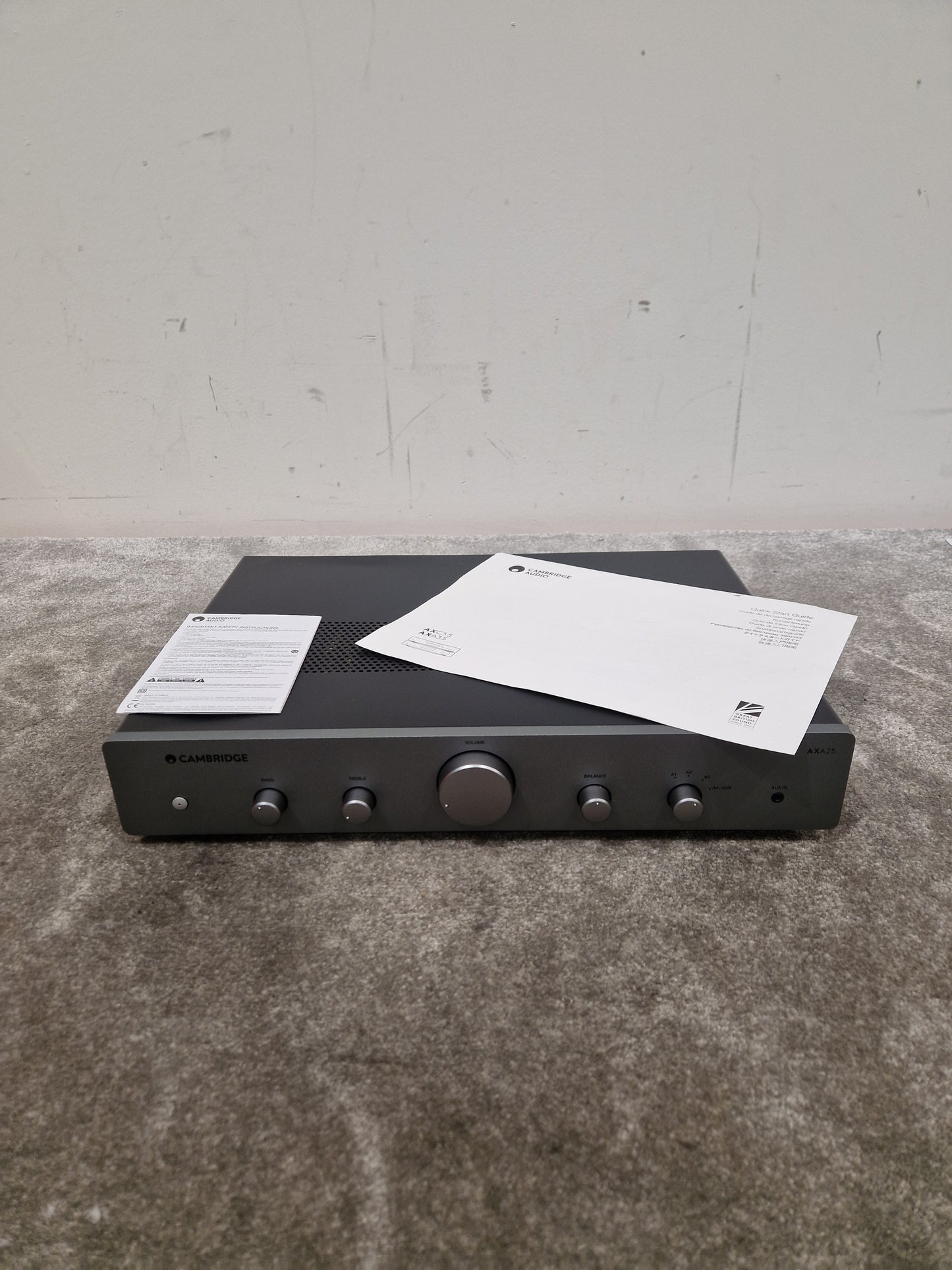 Cambridge Audio AXA25 - 25W Integrated Amplifier - Excellent w/ Power Supply
