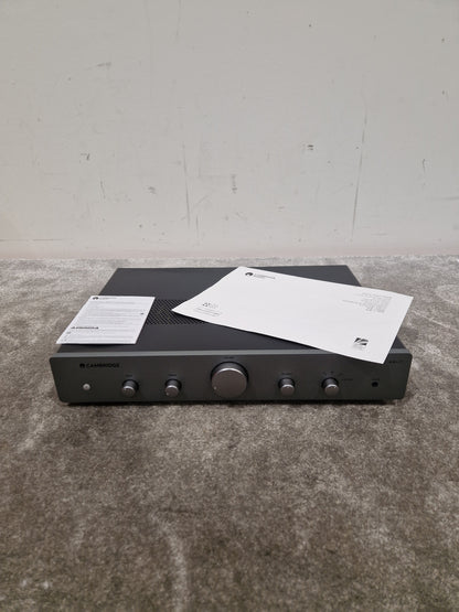 Cambridge Audio AXA25 - 25W Integrated Amplifier - Excellent w/ Power Supply