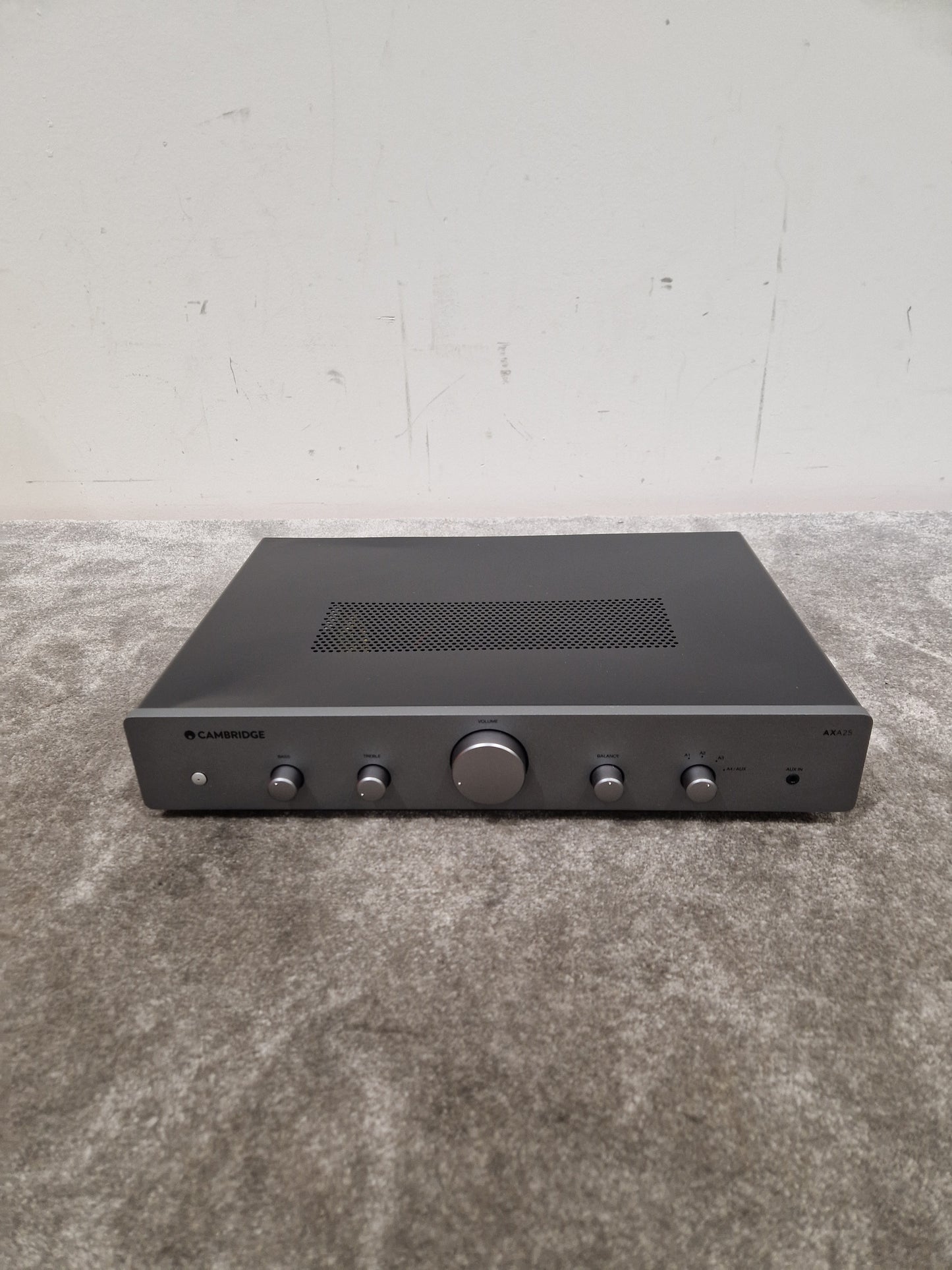 Cambridge Audio AXA25 - 25W Integrated Amplifier - Excellent w/ Power Supply
