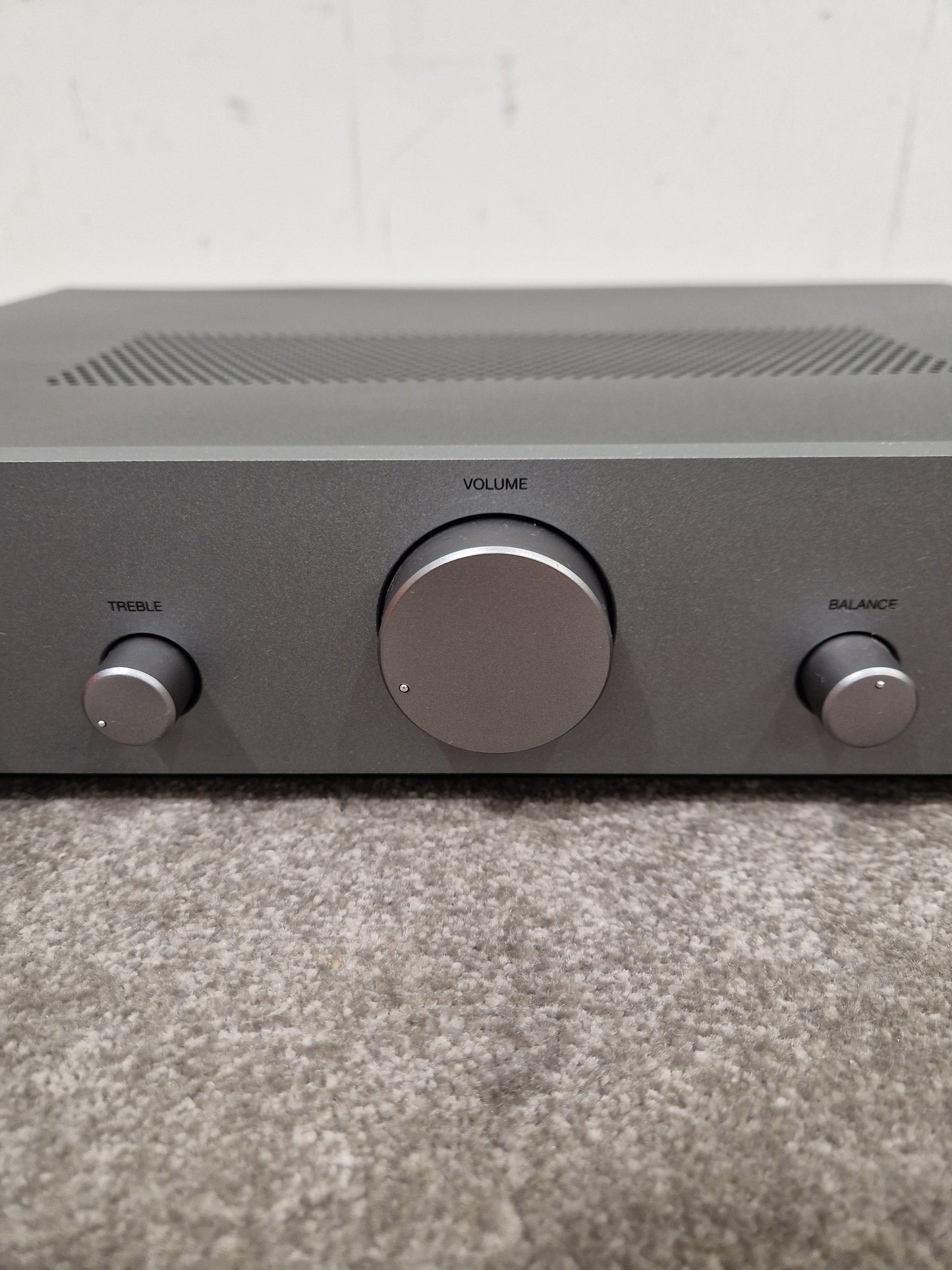 Cambridge Audio AXA25 - 25W Integrated Amplifier - Excellent w/ Power Supply
