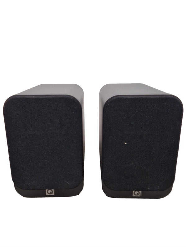 Q Acoustics 3020 Speaker Pair - Bookshelf Design - Excellent