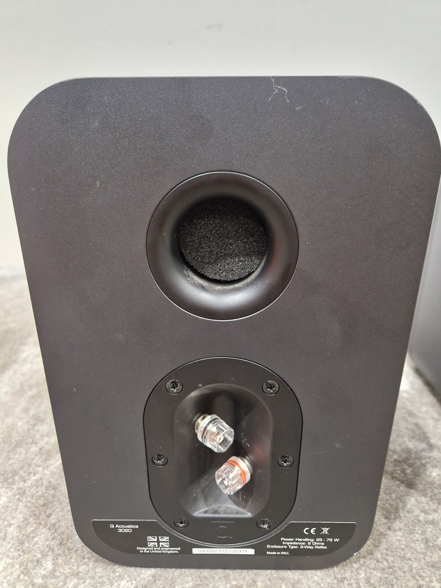 Q Acoustics 3020 Speaker Pair - Bookshelf Design - Excellent