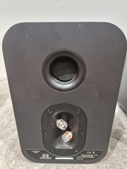 Q Acoustics 3020 Speaker Pair - Bookshelf Design - Excellent